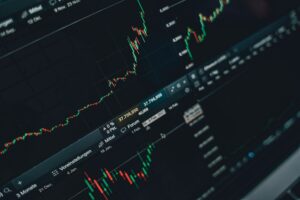 Exploring Effects of Regulation on Digital Market Dynamics
