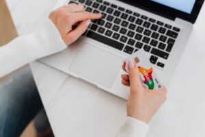 10 Essential Factors Influencing Consumer Trust Online